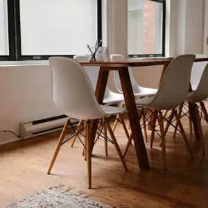Silla de comedor de madera